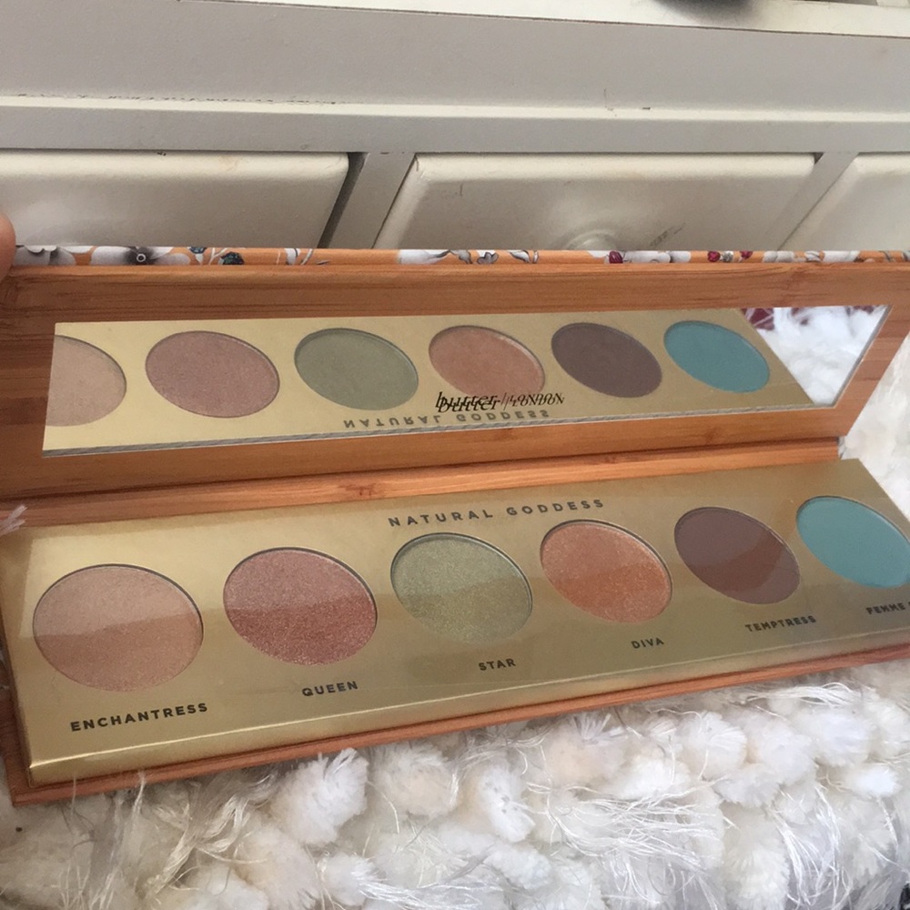 Beautiful butter London eyeshadow palette - Picture 2 of 2